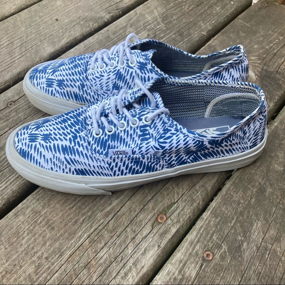 Vintage Vans Off The Wall Sneakers - Picture 2 of 6